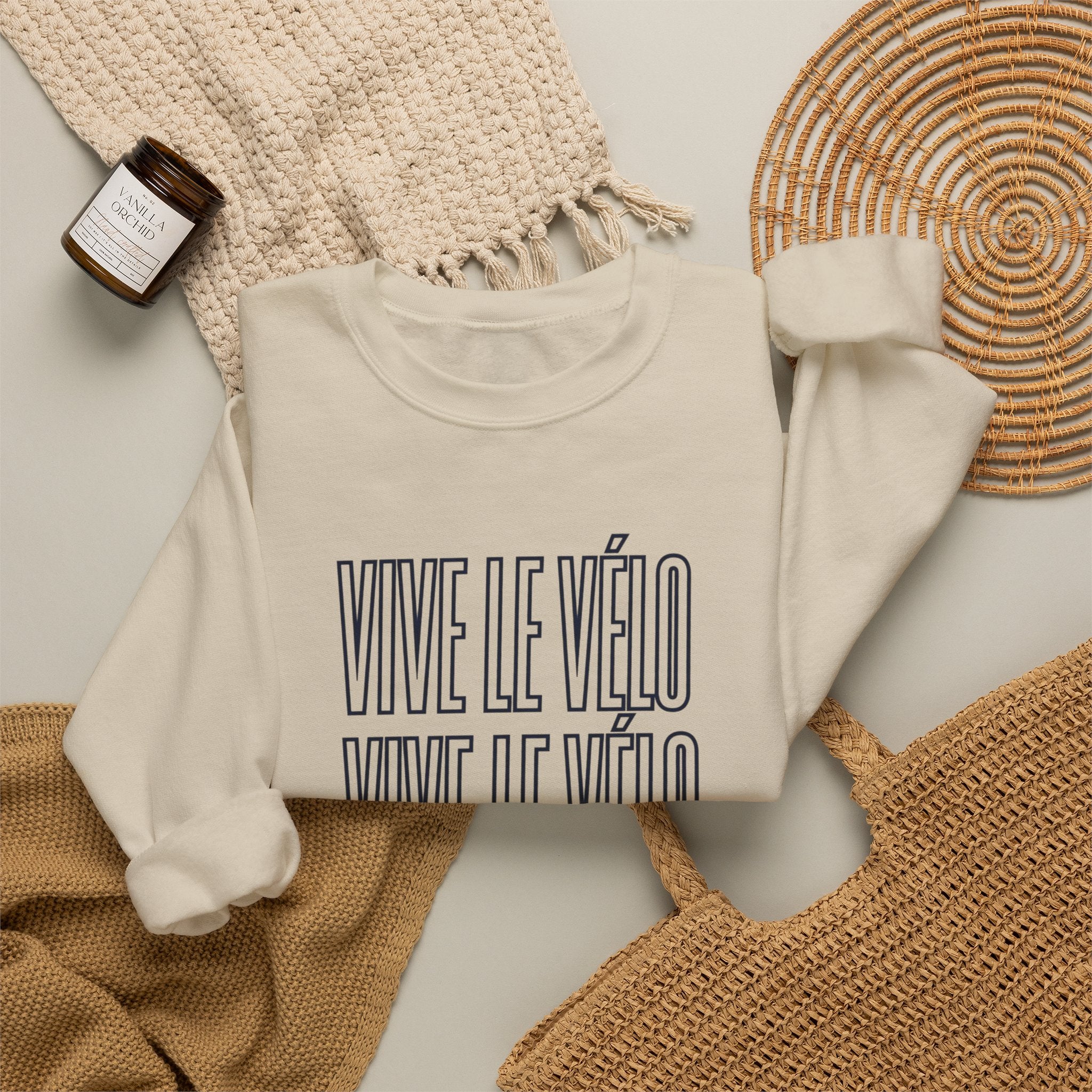 Vive le Vélo Crewneck Sweatshirt | Cycling Tour de France Style